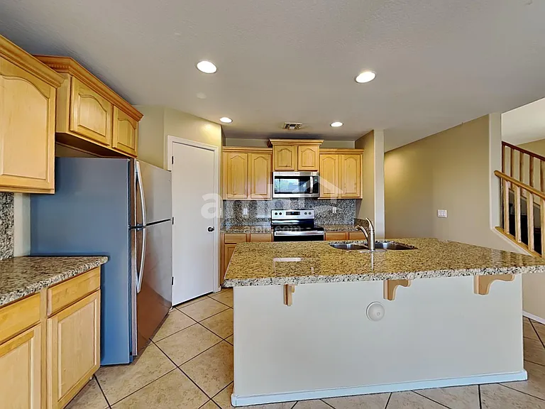10143 W Preston Ln — Photo 4