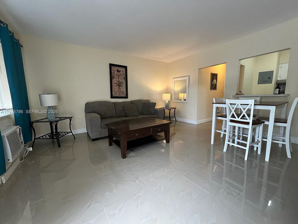 1st image of 600 Layne Blvd APT 210