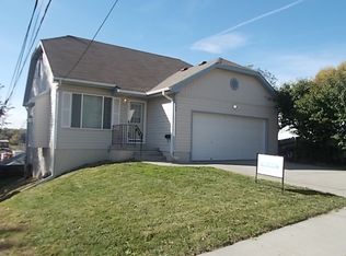1936 S 18th St, Omaha, NE 68108