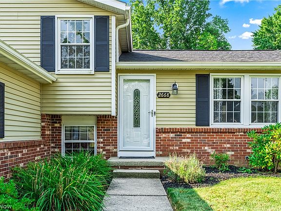 2nd image of 2668 Serra Vista Dr