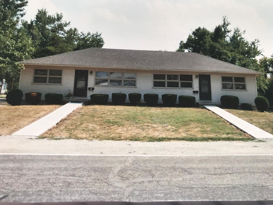 205 and 205 1/2 NE Maggie Avenue, Lee's Summit, Mo.
