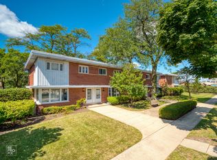 320 S Maple St, Mount Prospect, IL 60056
