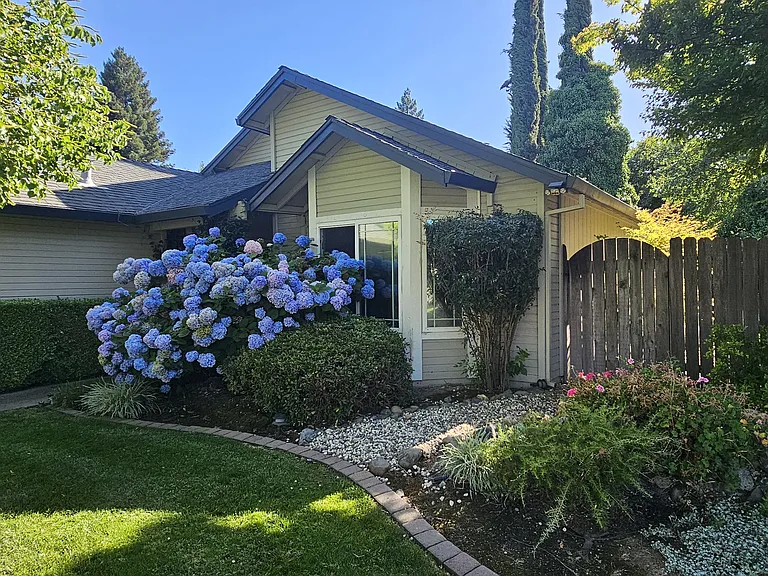 3083 Funston Dr — Photo 1