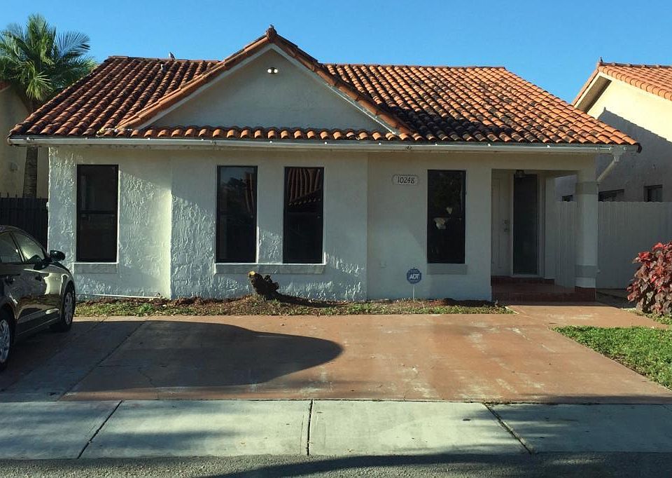 1st image of 10248 NW 128th Ter