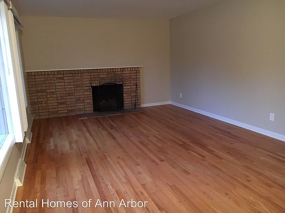 2nd image of 1729 Covington Dr