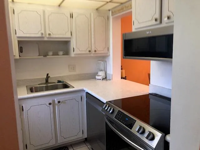 2 bed, 2.0 bath, 1000 sqft, $2,500 — Photo 4