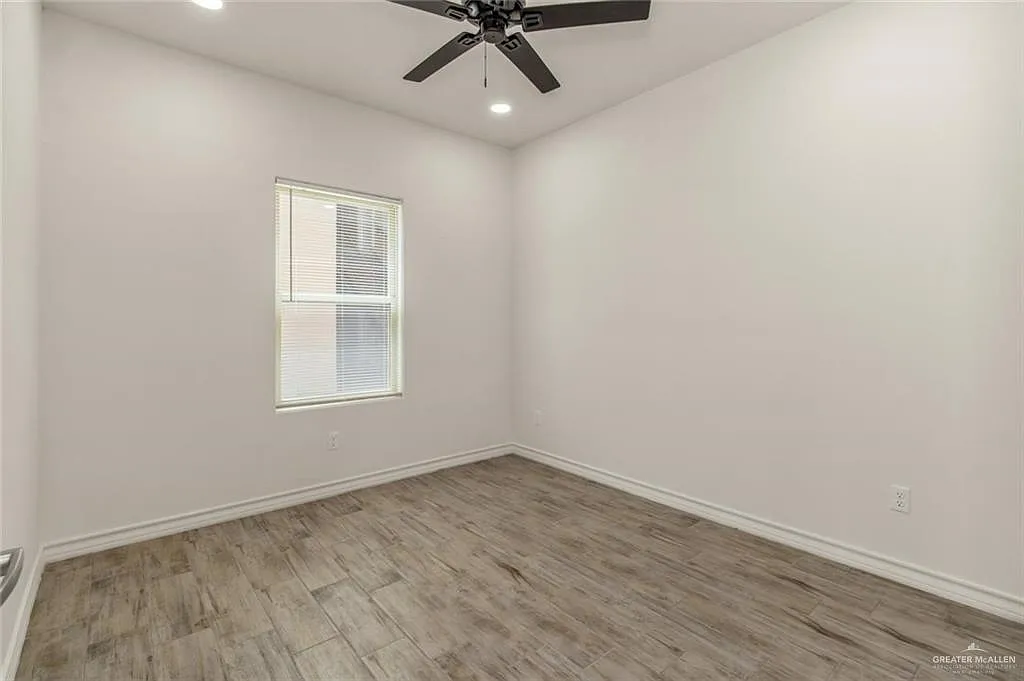 2 bed, 2.0 bath, 1000 sqft, $995 — Photo 4
