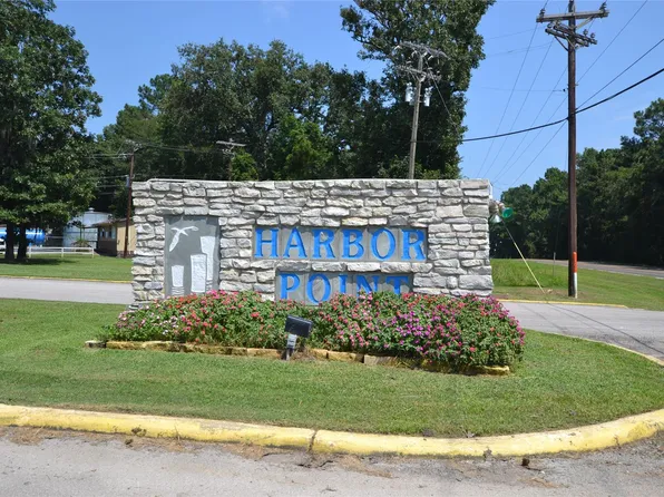 627 Pinewood Dr, Trinity, TX 75862