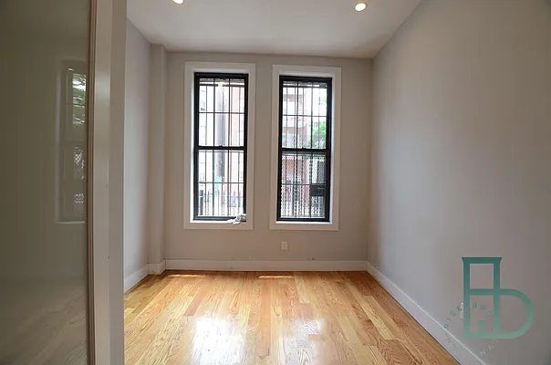 Rented by Brooklyn High Rise LLC | media 10