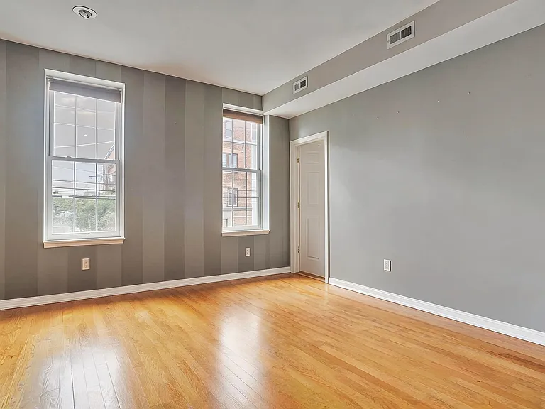 328 Palisade Ave #2 — Photo 8
