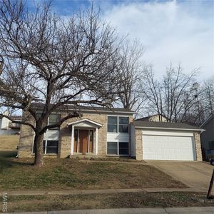 12121 Glenpark Dr, Maryland Heights, MO, 63043
