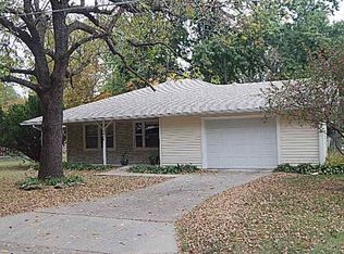 1809 Weile St, Winfield, KS 67156