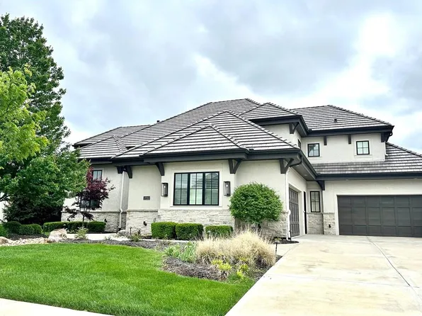 17213 Goddard St, Overland Park, KS 66221