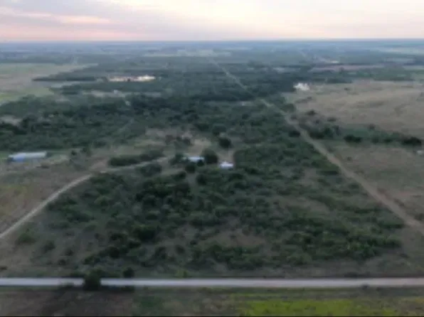 279 Duck Creek Ln, Henrietta, TX 76365