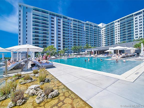 3rd image of 2301 Collins Ave APT 618