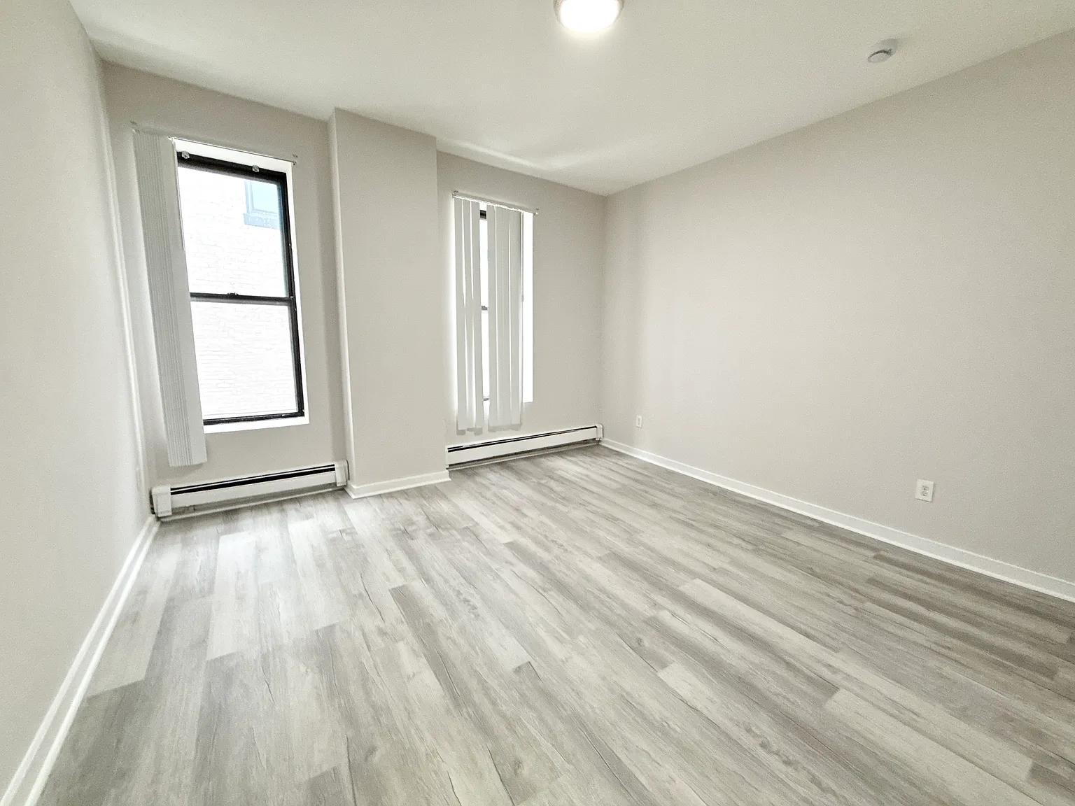 1 bed, 9999 sqft, $2,000 — Photo 3