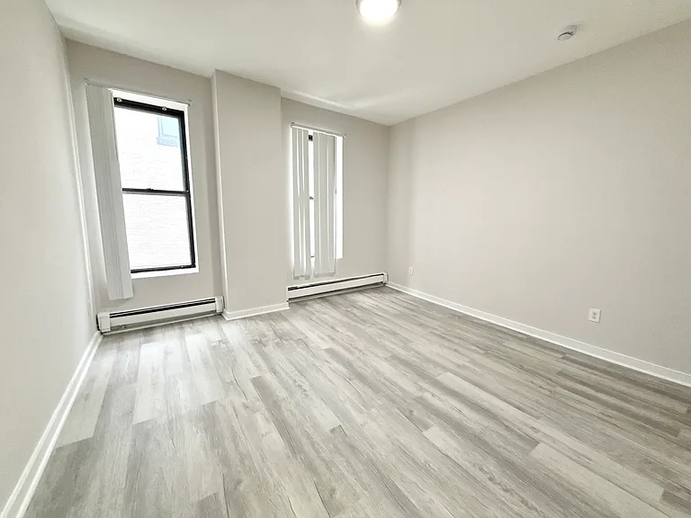 9 Ruggles St #1 — Photo 4