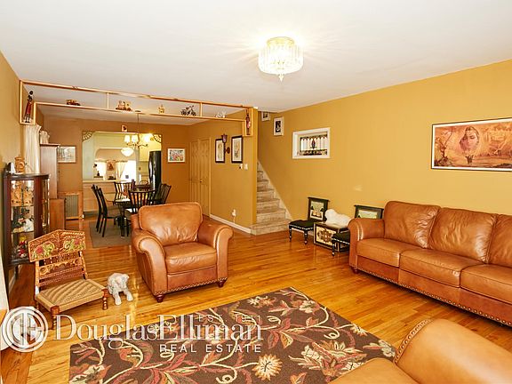 3rd image of 9520 131st St