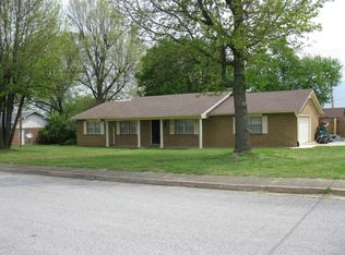 2305 Sandy St, Springdale, AR 72762