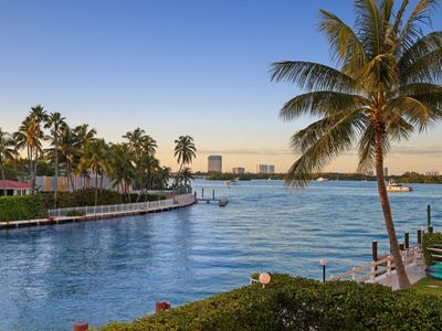10180 W Bay Harbor Drive #2c, Bay Harbor Islands, FL, 33154