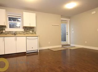 1100 Canyon Blvd #1A, North Vancouver, BC V7R2K4