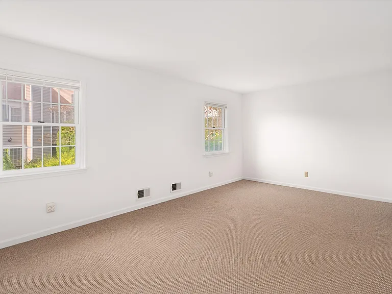 46 Winterberry Cir — Photo 14