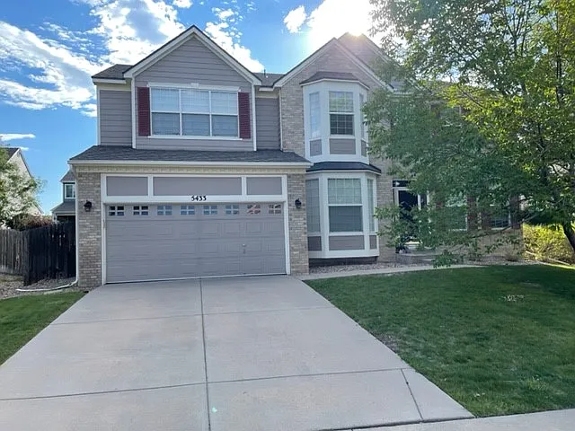 4 bed, 2831 sqft, $3,150 — Photo 2