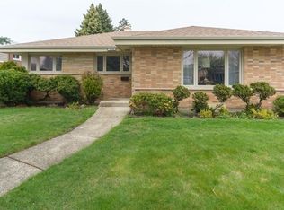 10430 Preston St, Westchester, IL