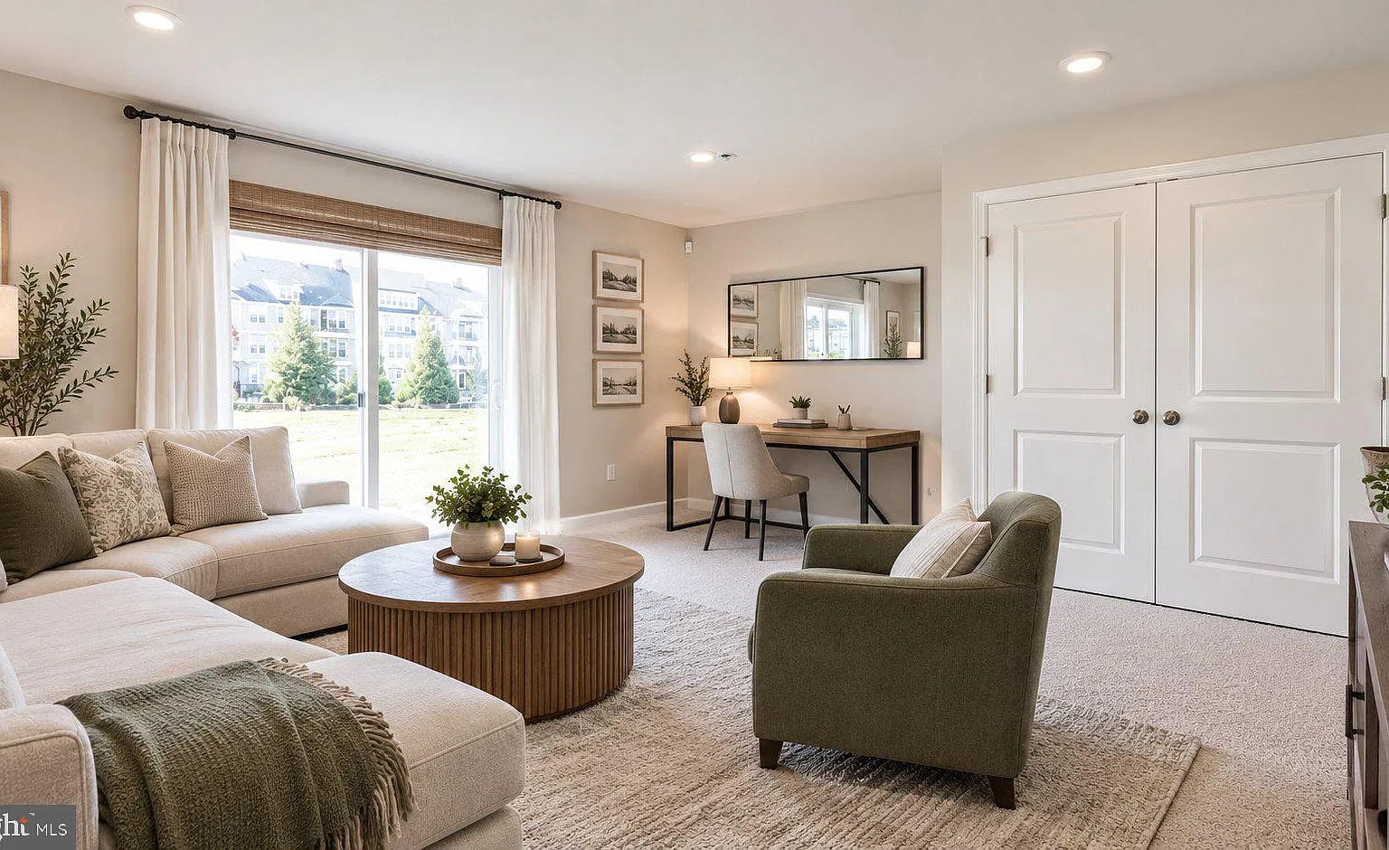 3 bed, 2.5 bath, 1969 sqft, $2,750 — Photo 3