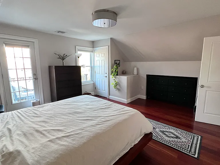 49 Elm St #3 — Photo 8