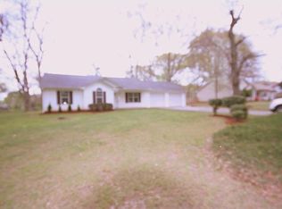 160 E Johnson St, Temple, GA 30179
