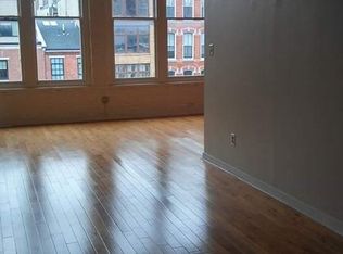 236 Market St APT 4, Philadelphia, PA 19106