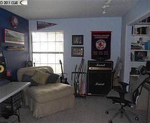3rd image of 5136 Laguna Park Dr