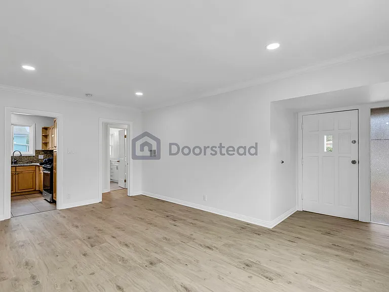 16306 S Denver Ave — Photo 7