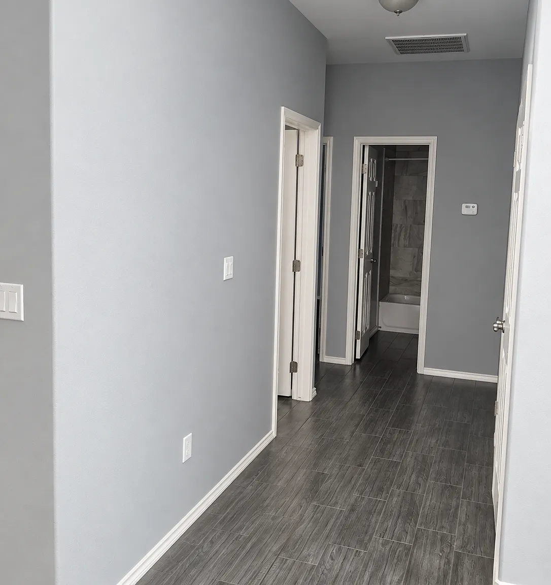 3 bed, 1100 sqft, $1,200 — Photo 2