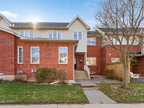 100 Beddoe Dr #6, Hamilton, ON L8P 4Z2