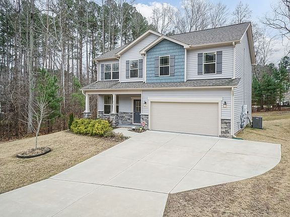 3rd image of 217 Colonnade Dr