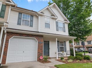 10430 Columbia Crest Ct, Charlotte, NC 28270