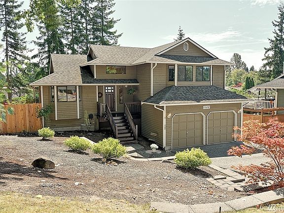 Updates throughout this well cared for tri-level, move-in ready home. Stand up storage space (access in garage) currently offers tons of extra storage - or could potentially be finished out and have added square footage.