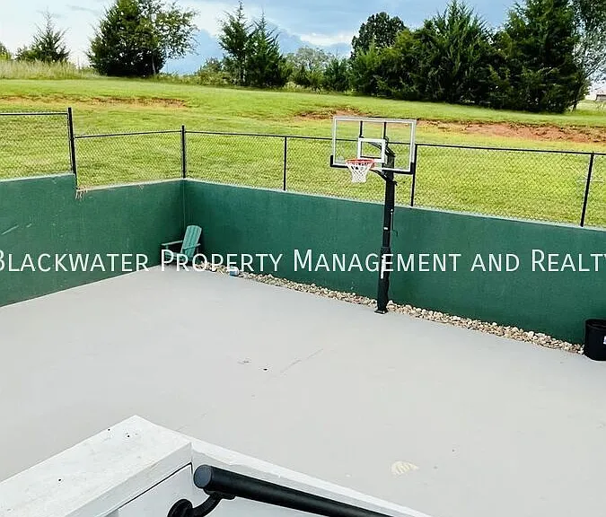 140 Jefferson Ridge Rd — Photo 10