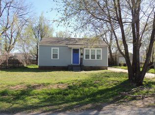 5312 W 11th Pl, Tulsa, OK 74127