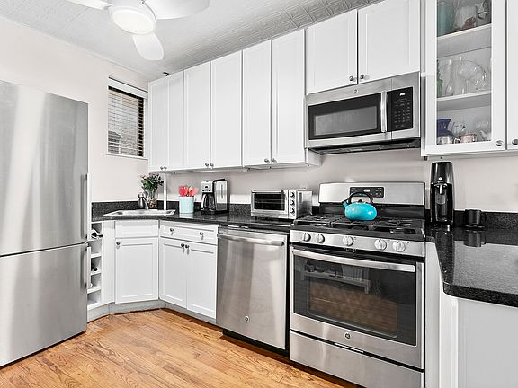 3rd image of 1209 8th Ave APT 3R