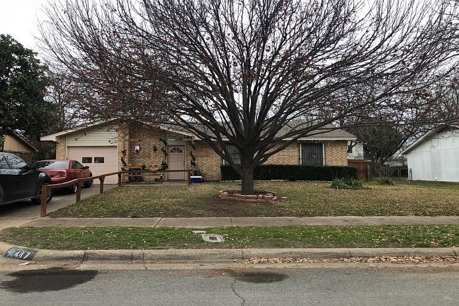 1st image of 447 Magnolia Ln