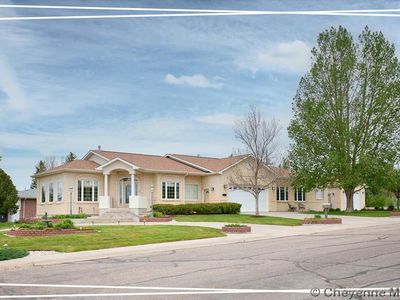 6102 Elk Ave, Cheyenne, WY, 82009