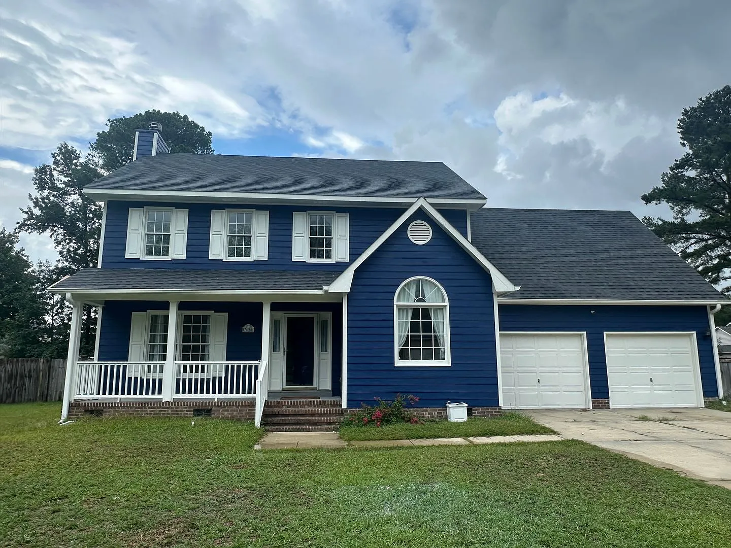 Don't miss this beautiful 3-bedroom, 2.5-bath home with a bonus room in the highly sought-after J... — Photo 1