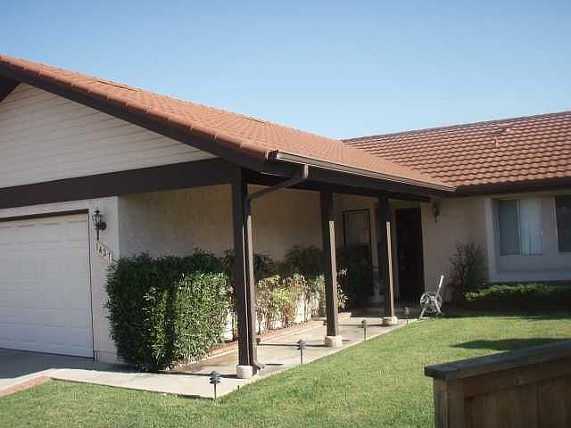 2nd image of 1426 Carissa Ct