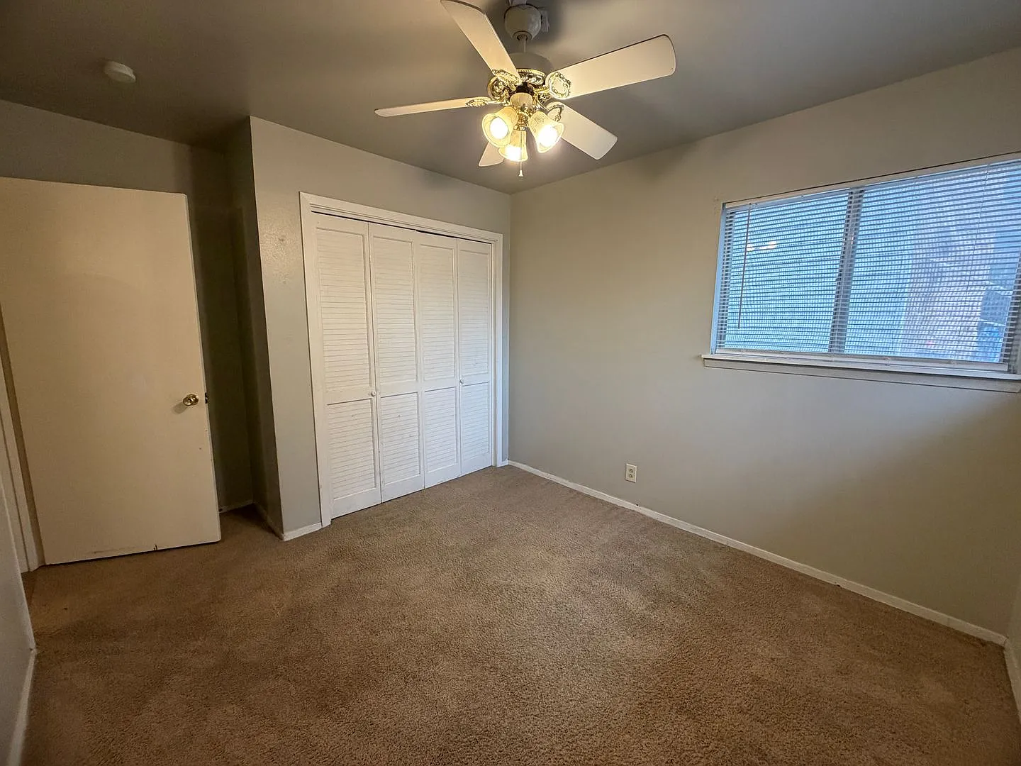 318 Como Street — Photo 4