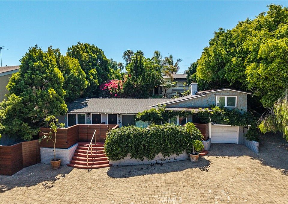 1st image of 33921 Robles Dr #C