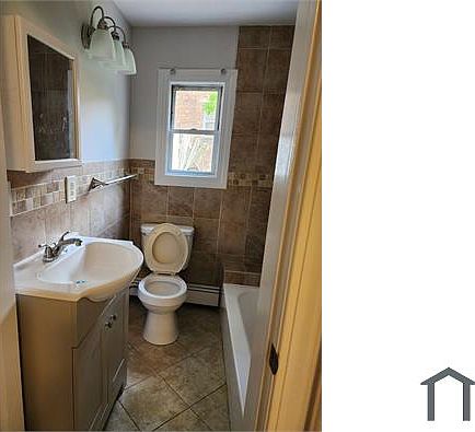 2nd image of 52 Victor St #1