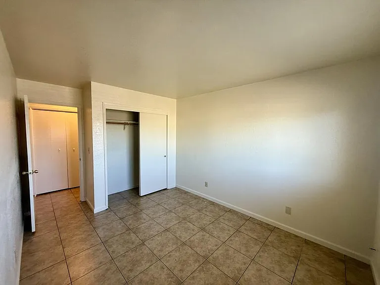 537 Center St — Photo 10